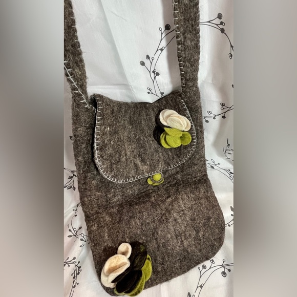 World Market Gray Taupe Wool Bag - Picture 4 of 9